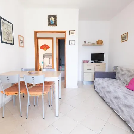 Apartman Locazione Turistica Indiana *